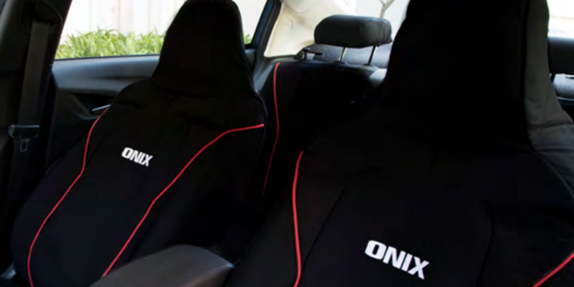 Personaliza y protege el espacio interior de tu Onix 2025, con accesorios originales para sedán deportivo Chevrolet