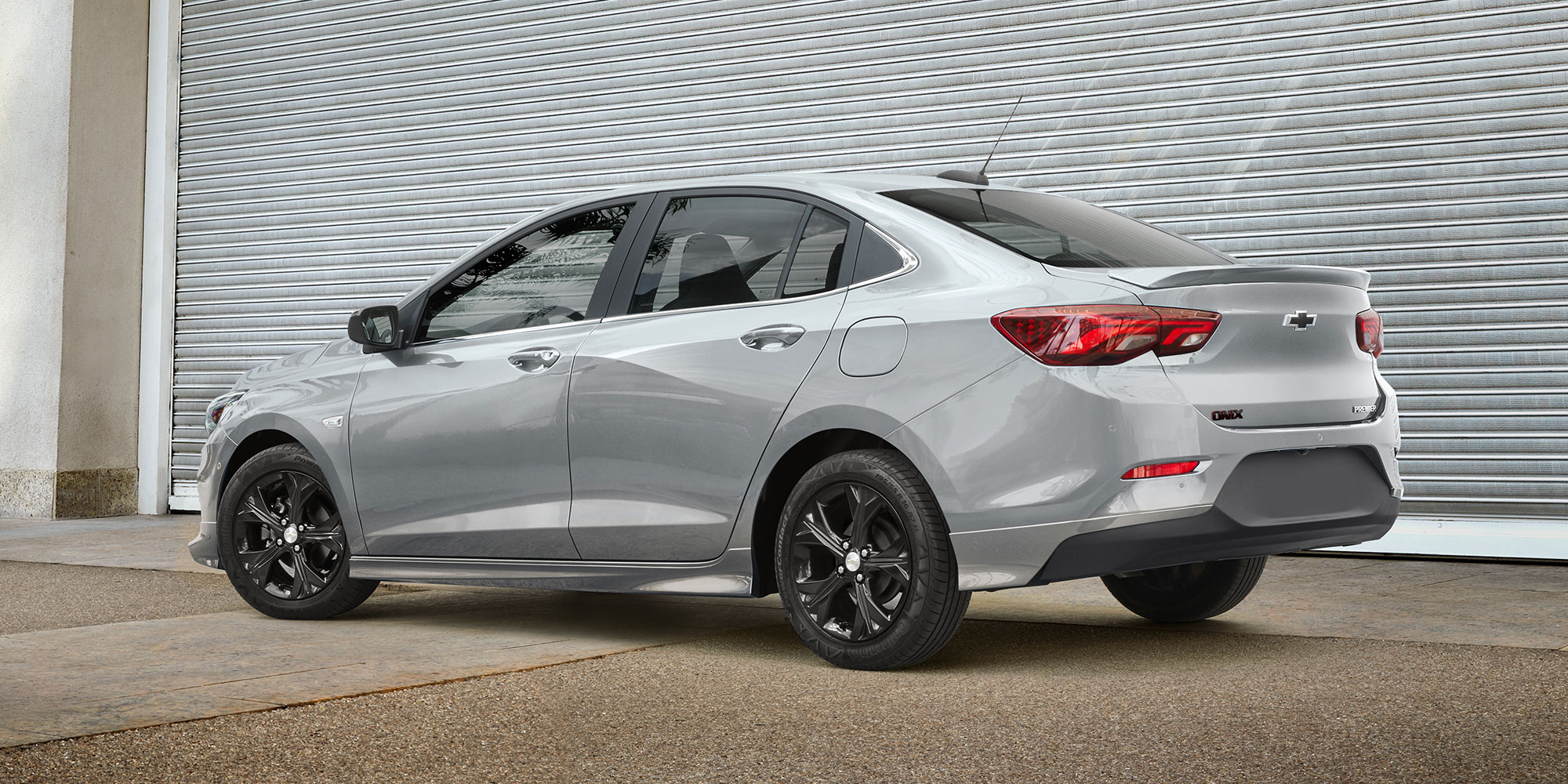 Encuentra kits de accesorios para darle un estilo deportivo o aventurero a tu Chevrolet Onix 2025, sedán